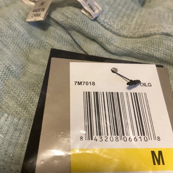 Seven7 Top long sleeves top. - Picture 5 of 7